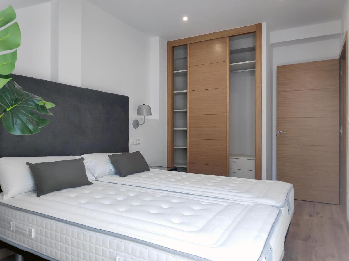 Apartamentos Rey By Como En Casa Santiago de Compostela Exterior photo